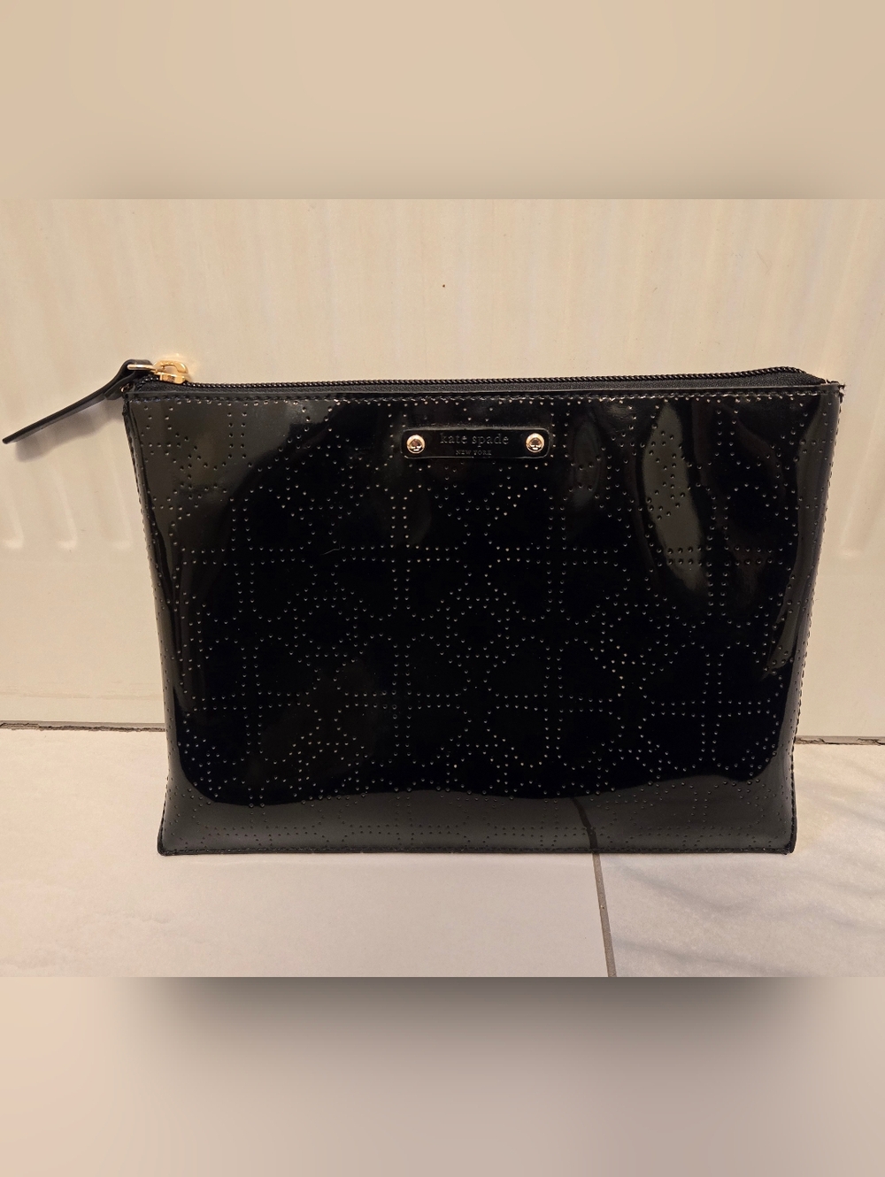 Kate Spade New York Large Black Metro Spade Harmony Pouch